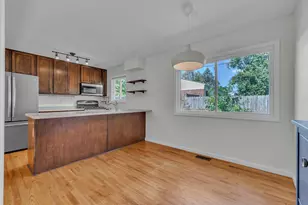 2820 Hollywood Dr, Ann Arbor, MI 48103 - Photo 11