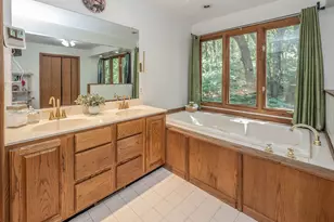 1021 Hol Hi Dr, Kalamazoo, MI 49008 - Photo 23
