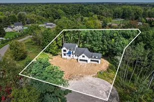 754 W Sedona Hls Ct NE, Grand Rapids, MI 49525 - Photo 3