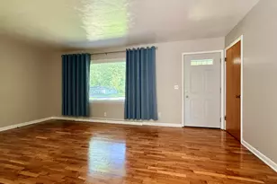 4801 Tressa Dr, Lansing, MI 48910 - Photo 11