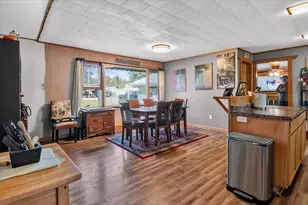 303 Marshall St, Jackson, MI 49202 - Photo 9