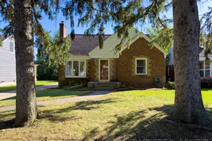 910 Nevada St SE, Grand Rapids, MI 49507 - Photo 1