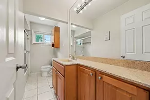 16741 Bell Ave, Eastpointe, MI 48021 - Photo 9