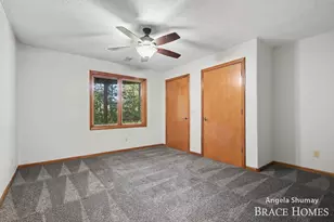 4661 Windcliff Dr NE, Rockford, MI 49341 - Photo 25