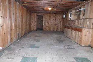 460 Collins Ave, Benton Harbor, MI 49022 - Photo 21