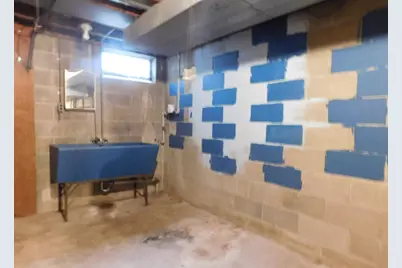 460 Collins Avenue, Benton Harbor, MI 49022 - Photo 27