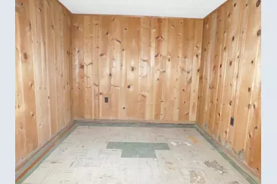 460 Collins Avenue, Benton Harbor, MI 49022 - Photo 23