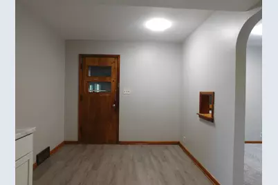 460 Collins Avenue, Benton Harbor, MI 49022 - Photo 9