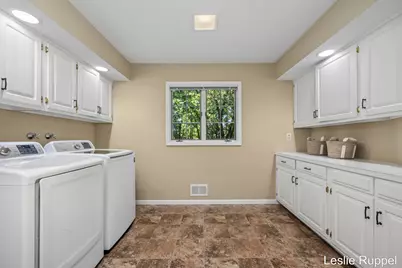 1700 Mont Rue Drive SE, Grand Rapids, MI 49546 - Photo 31