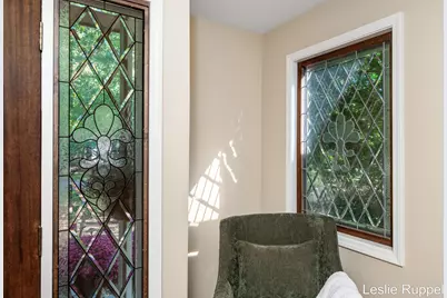 1700 Mont Rue Drive SE, Grand Rapids, MI 49546 - Photo 11