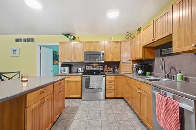 8015 Quincy Street, Zeeland, MI 49464 - Photo 7