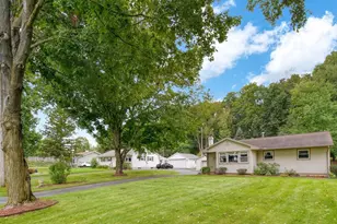 216 Sagamore St, Jackson, MI 49203 - Photo 1