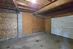 3242 Tenny St, Lansing, MI 48910 - Photo 33