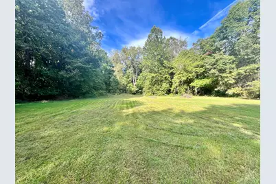 21112 Wilmot Road, Belleville, MI 48111 - Photo 9