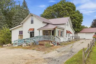 416 W Main St, Stanton, MI 48888 - Photo 9