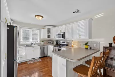 905 S Hawthorne Court, Greenville, MI 48838 - Photo 7
