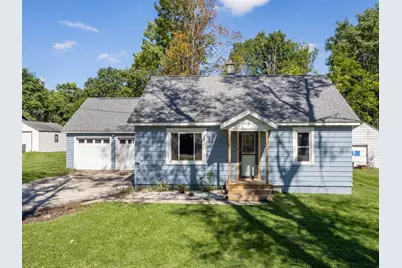 625 E Berrien Street, Paw Paw, MI 49079 - Photo 1