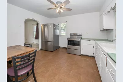 625 E Berrien Street, Paw Paw, MI 49079 - Photo 11