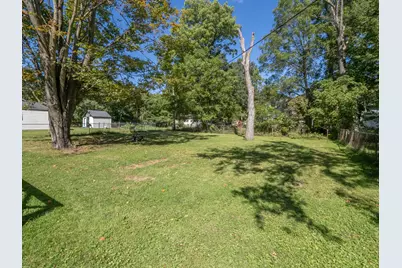 625 E Berrien Street, Paw Paw, MI 49079 - Photo 23