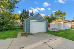 1029 Park St SW, Grand Rapids, MI 49504 - Photo 27