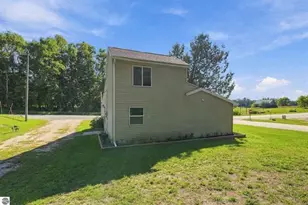 11010 E 8 Mile Rd, Tustin, MI 49688 - Photo 3