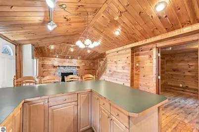 11010 E 8 Mile Road, Tustin, MI 49688 - Photo 11