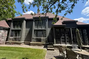2948 Turtle Pond Ct, Bloomfield Hills, MI 48302 - Photo 9