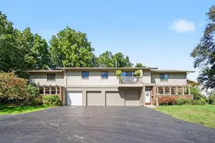 3872 Greenleaf Cir, Kalamazoo, MI 49008 - Photo 3