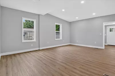 1015 N 5th Street, Niles, MI 49120 - Photo 9