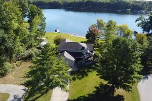 4760 Queens Ct, Gladwin, MI 48624 - Photo 3