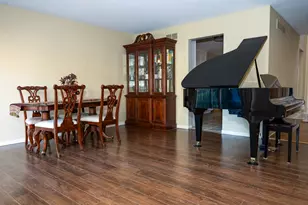 9376 Westwind Dr, Livonia, MI 48150 - Photo 5