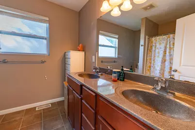 6860 Cypress Bay Drive, Kalamazoo, MI 49009 - Photo 17