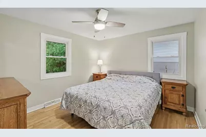 1139 Houseman Avenue NE, Grand Rapids, MI 49503 - Photo 9