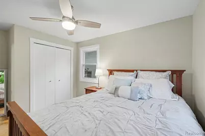 1139 Houseman Avenue NE, Grand Rapids, MI 49503 - Photo 13