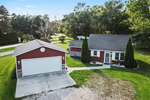 478 19th St, Otsego, MI 49078 - Photo 1