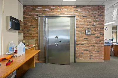 22405 Us-12, Edwardsburg, MI 49112 - Photo 21