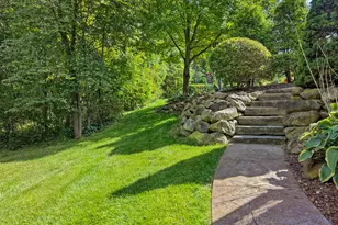 8541 Lone Meadow Ct, Howell, MI 48843 - Photo 7