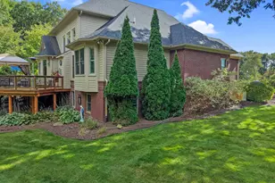8541 Lone Meadow Ct, Howell, MI 48843 - Photo 9