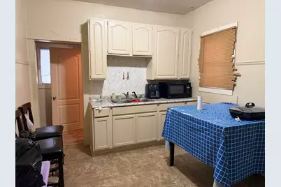 185 Hastings Avenue, Benton Harbor, MI 49022 - Photo 3