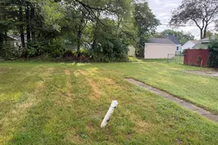 1339 Jennings Ave, Benton Harbor, MI 49022 - Photo 11