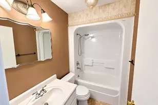 707 Garland Cir, Kalamazoo, MI 49008 - Photo 7