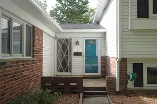 2543 Antietam Dr, Ann Arbor, MI 48105 - Photo 3