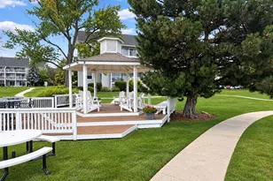 3565 Port Cove Dr, Waterford, MI 48328 - Photo 9