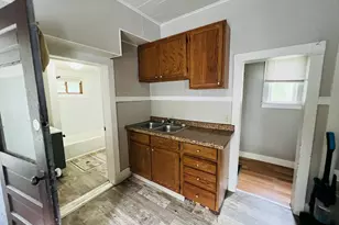 767 W Southern Ave, Muskegon, MI 49441 - Photo 7