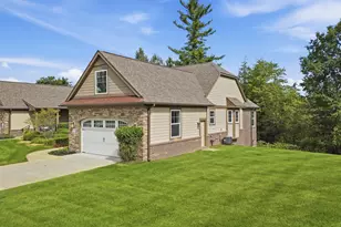 12176 Tullymore Dr, Stanwood, MI 49346 - Photo 5