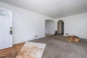 100 Helmar Ct, Benton Harbor, MI 49022 - Photo 5