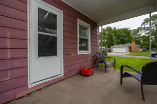 100 Helmar Ct, Benton Harbor, MI 49022 - Photo 3