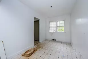 100 Helmar Ct, Benton Harbor, MI 49022 - Photo 7