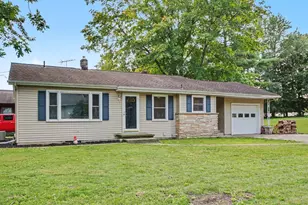 603 W Stoddard St, Charlotte, MI 48813 - Photo 1