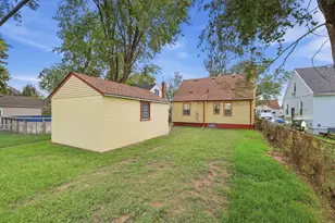 17535 Wall St, Melvindale, MI 48122 - Photo 9